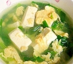 ほうれん草と豆腐の中華風スープ